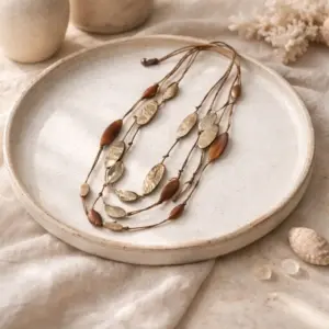 Collar Multicapa de Madera y Metal Estilo Étnico Artesanal