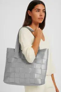 Bolso de piel artesanal Natalimar, pieza duradera y atemporal
