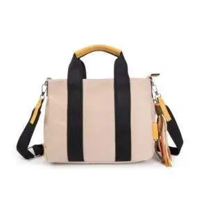 Bolso de mano Natalimar en beige para ocasiones especiales